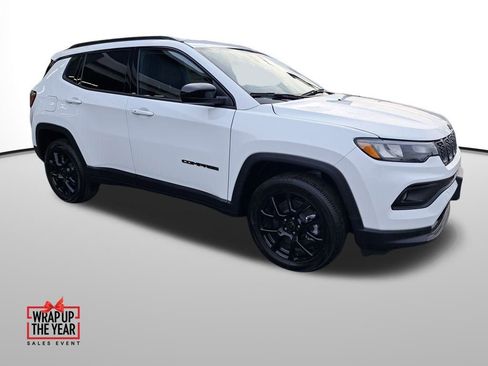 New 2026 Jeep Compass Latitude image 8