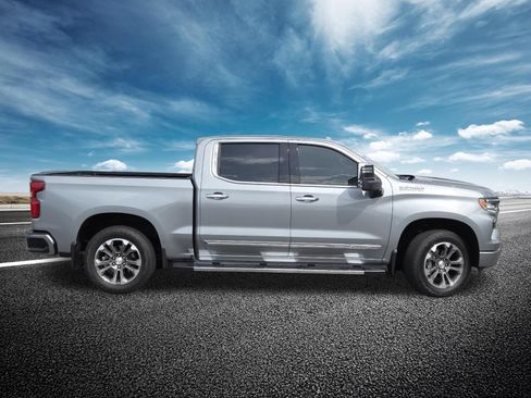 Used 2025 Chevrolet Silverado 1500 High Country w/ Technology Package AWD/4WD image 27