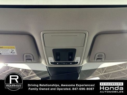 Certified 2023 Honda Pilot Touring image 11