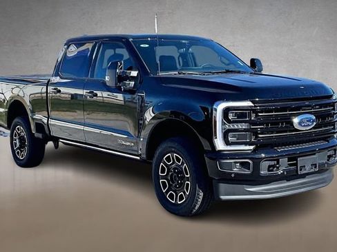 New 2026 Ford F250 Platinum w/ FX4 Off-Road Package image 2