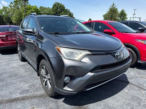 Used 2016 Toyota RAV4 XLE AWD/4WD image 1