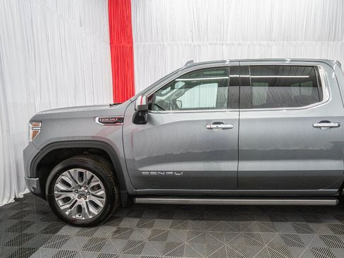 Used 2021 GMC Sierra 1500 Denali w/ Denali Ultimate Package AWD/4WD image 11