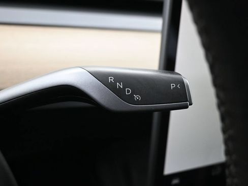 Used 2023 Tesla Model Y Performance AWD/4WD image 23