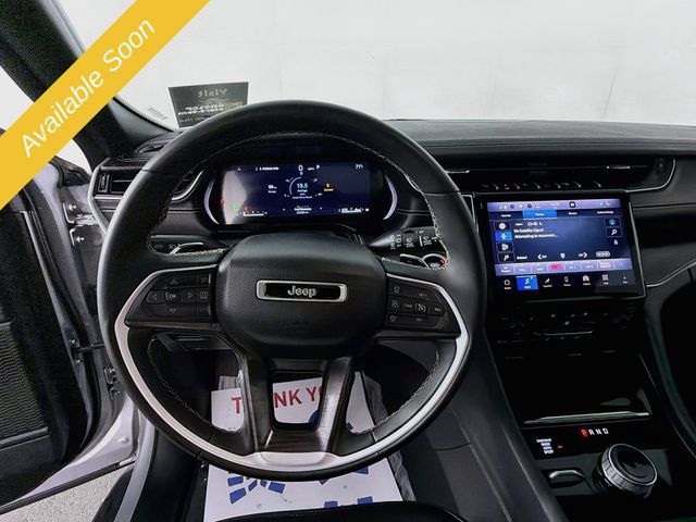 Used 2024 Jeep Grand Cherokee Limited w/ Luxury Tech Group II AWD/4WD image 11