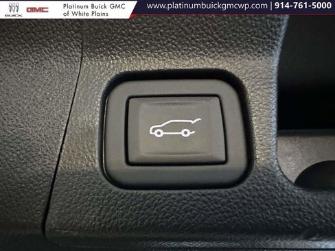 Used 2023 GMC Acadia SLT w/ Elevation Edition image 20