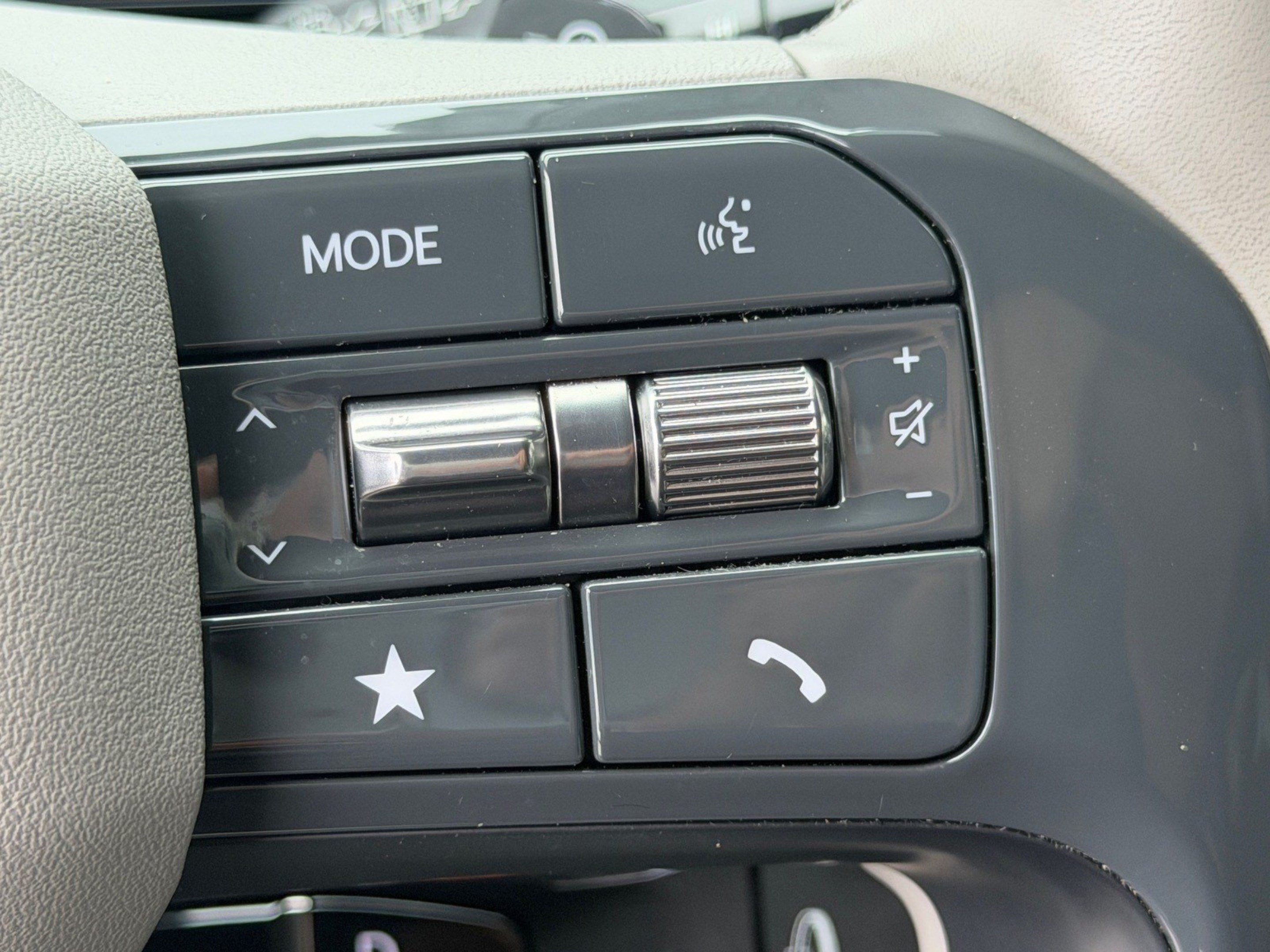 Used 2024 Kia EV9 Wind AWD/4WD image 41