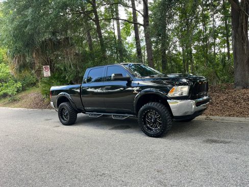 Used 2018 RAM 2500 Tradesman w/ Chrome Appearance Group AWD/4WD image 2
