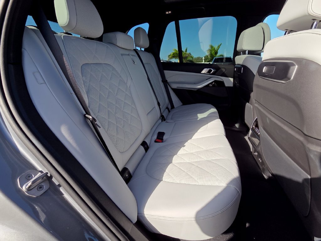 Certified 2026 BMW X5 sDrive40i w/ M Sport Package RWD image 23