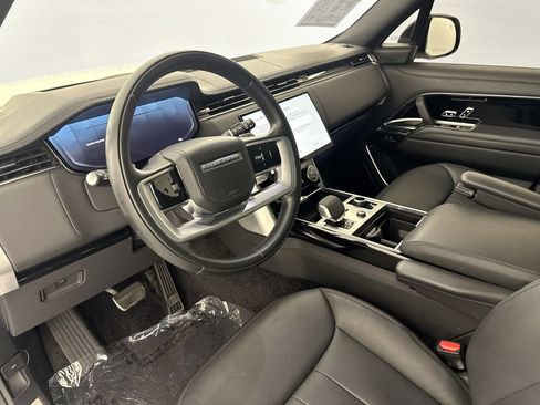 Used 2023 Land Rover Range Rover Long Wheelbase SE AWD/4WD image 9