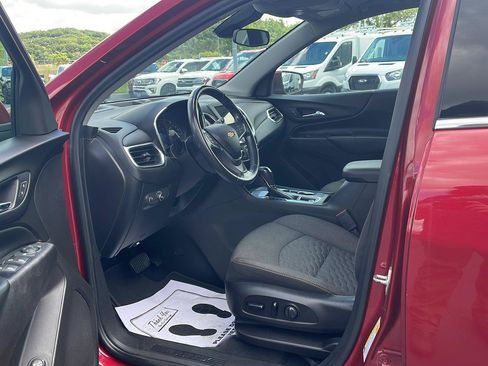 Used 2019 Chevrolet Equinox LT w/ Driver Convenience Package FWD image 10