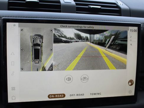 Used 2025 Land Rover Defender 130 S image 15