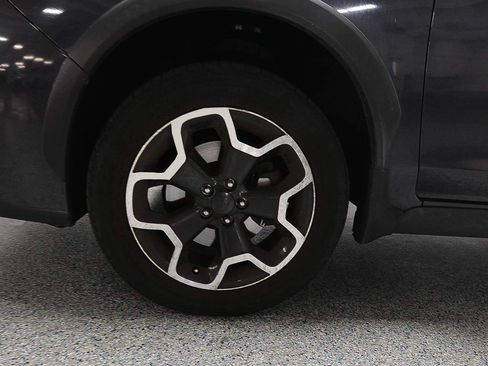 Used 2015 Subaru Crosstrek 2.0i Limited AWD/4WD image 6