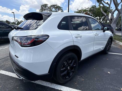 Used 2023 Honda HR-V Sport image 8