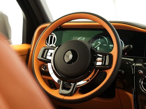 New 2026 Rolls-Royce Cullinan Black Badge image 53