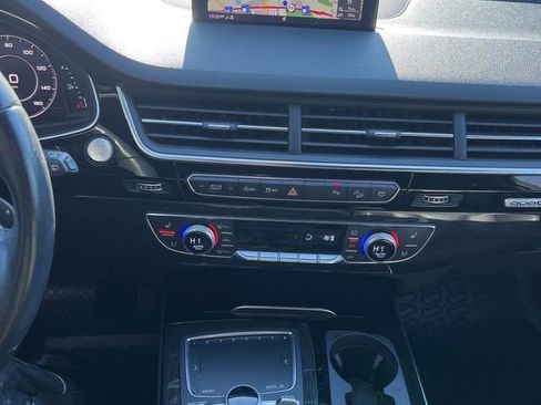 Used 2018 Audi Q7 3.0T Premium Plus image 9