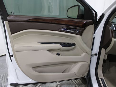 Used 2015 Cadillac SRX Performance w/ Driver Awareness Package image 6