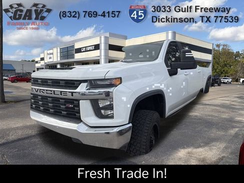 Used 2021 Chevrolet Silverado 2500 LT image 2