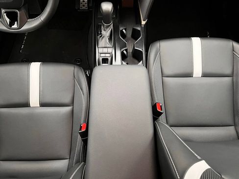 Used 2025 Toyota Camry SE image 23