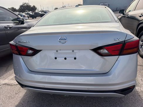 Used 2022 Nissan Altima 2.5 SV image 7