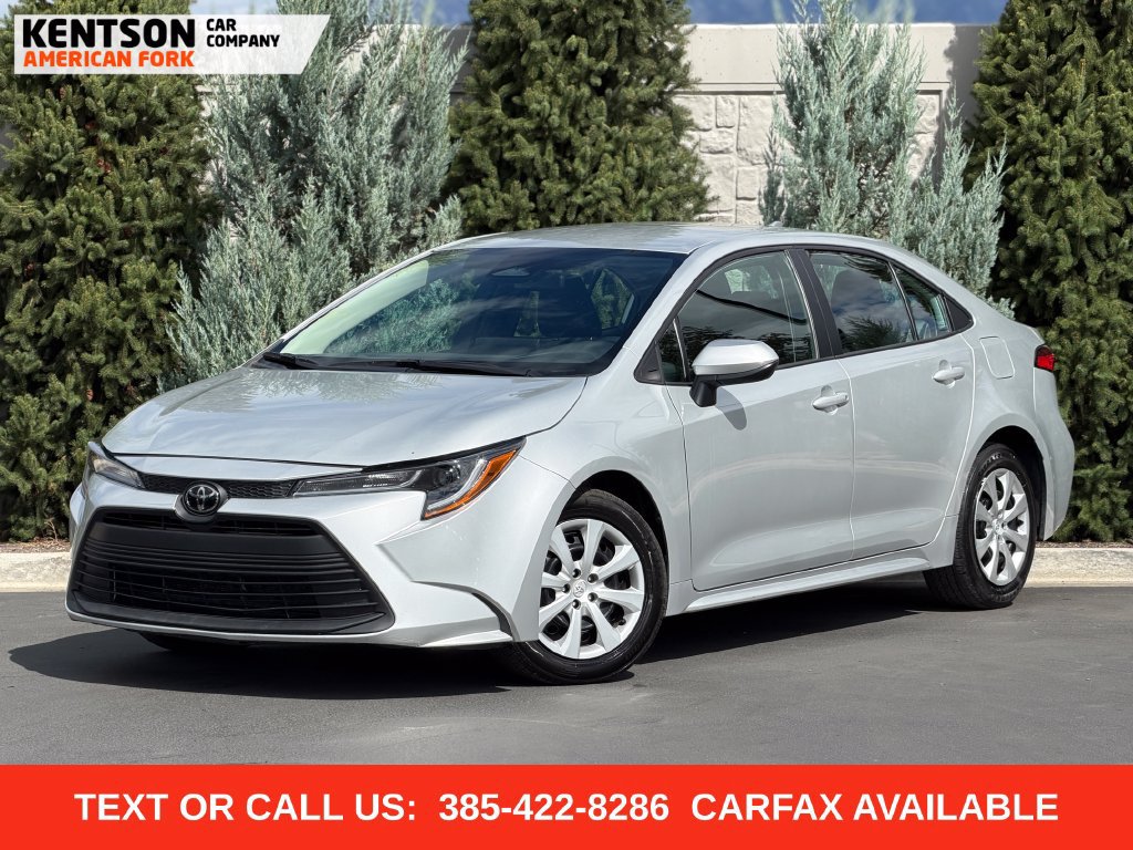 Used 2025 Toyota Corolla LE FWD image 1