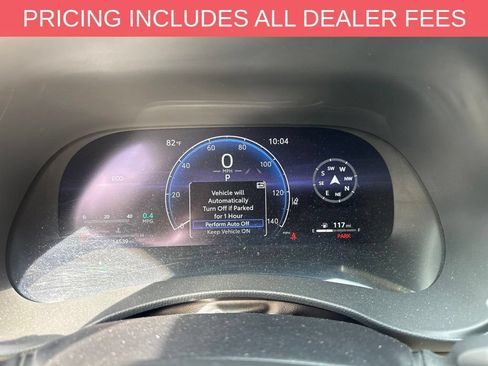 Used 2024 Toyota Highlander Platinum FWD image 3