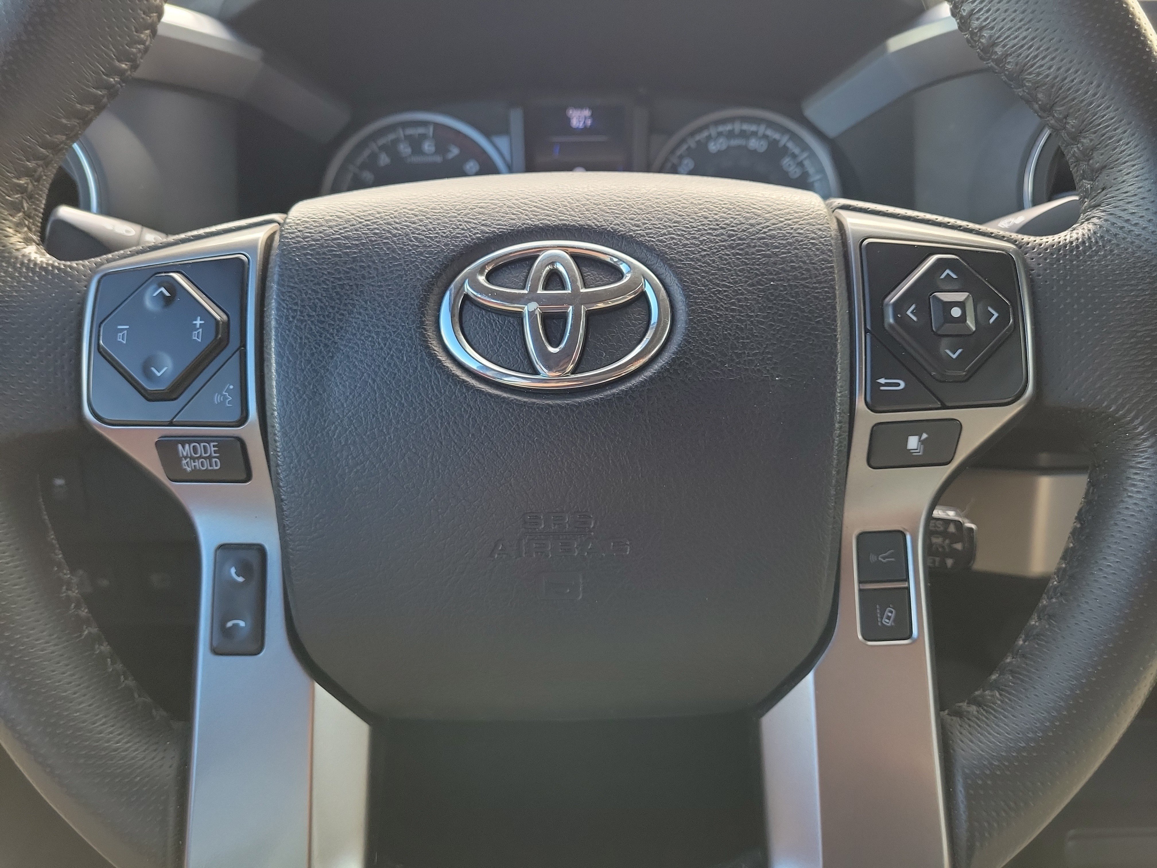 Used 2022 Toyota Tacoma SR5 RWD image 29