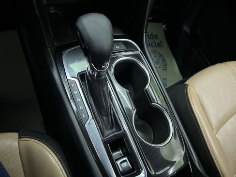 Used 2024 Chevrolet Equinox Premier FWD image 24