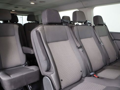 Used 2023 Ford Transit 350 XLT image 27