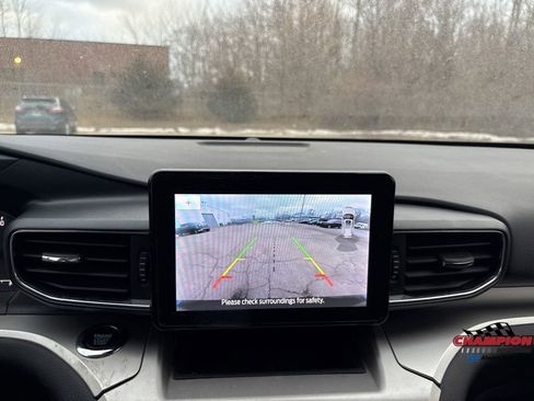 Used 2022 Ford Explorer XLT w/ Equipment Group 202A image 20