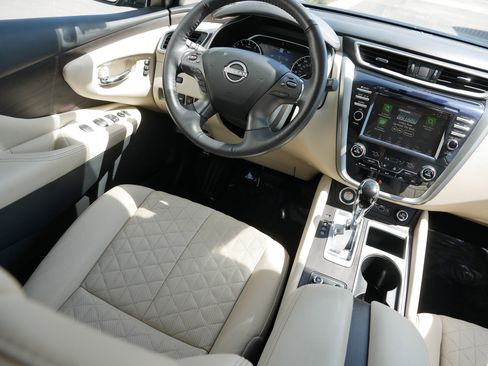 Used 2024 Nissan Murano Platinum w/ Cargo Package image 9