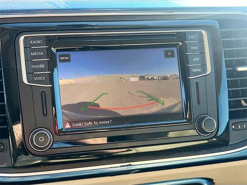 Used 2019 Volkswagen Beetle 2.0T SE w/ SE Premium Package image 14