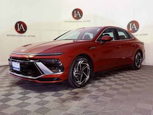 Certified 2025 Hyundai Sonata SEL image 2