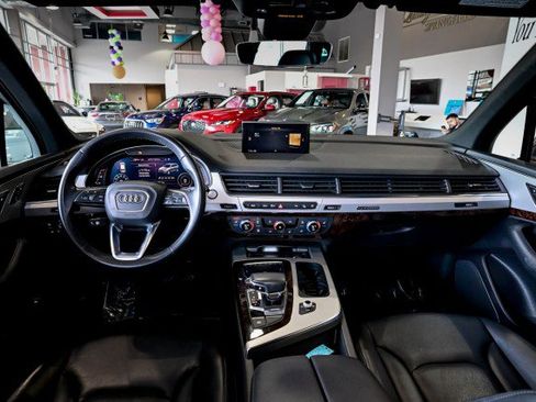 Used 2019 Audi Q7 2.0T Premium w/ Cold Weather Package image 29