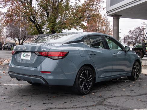 Used 2024 Nissan Sentra SV image 7
