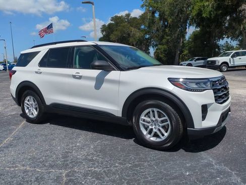 Certified 2026 Ford Explorer Active w/ Active Comfort Package RWD image 2