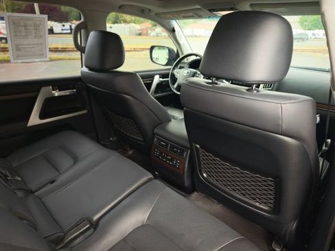 Used 2019 Toyota Land Cruiser AWD/4WD image 56
