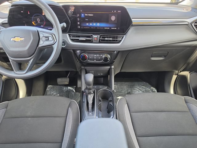 Used 2025 Chevrolet TrailBlazer LT FWD image 17