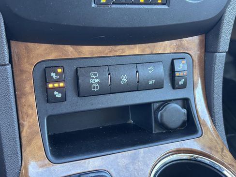 Used 2012 Buick Enclave Leather image 23