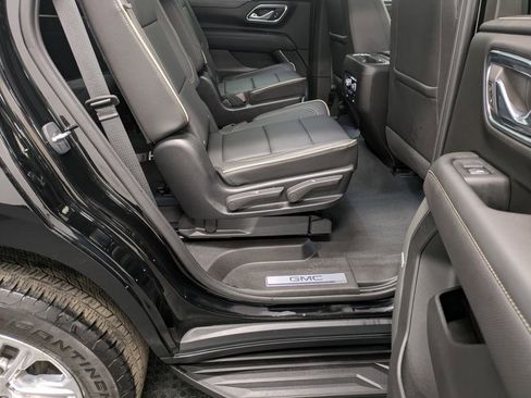 Used 2023 GMC Yukon SLT image 26