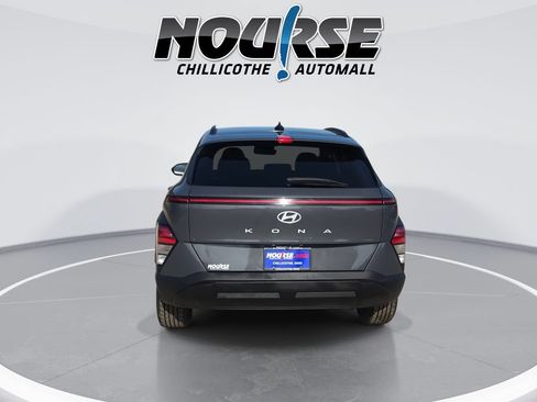Used 2024 Hyundai Kona SEL FWD image 7