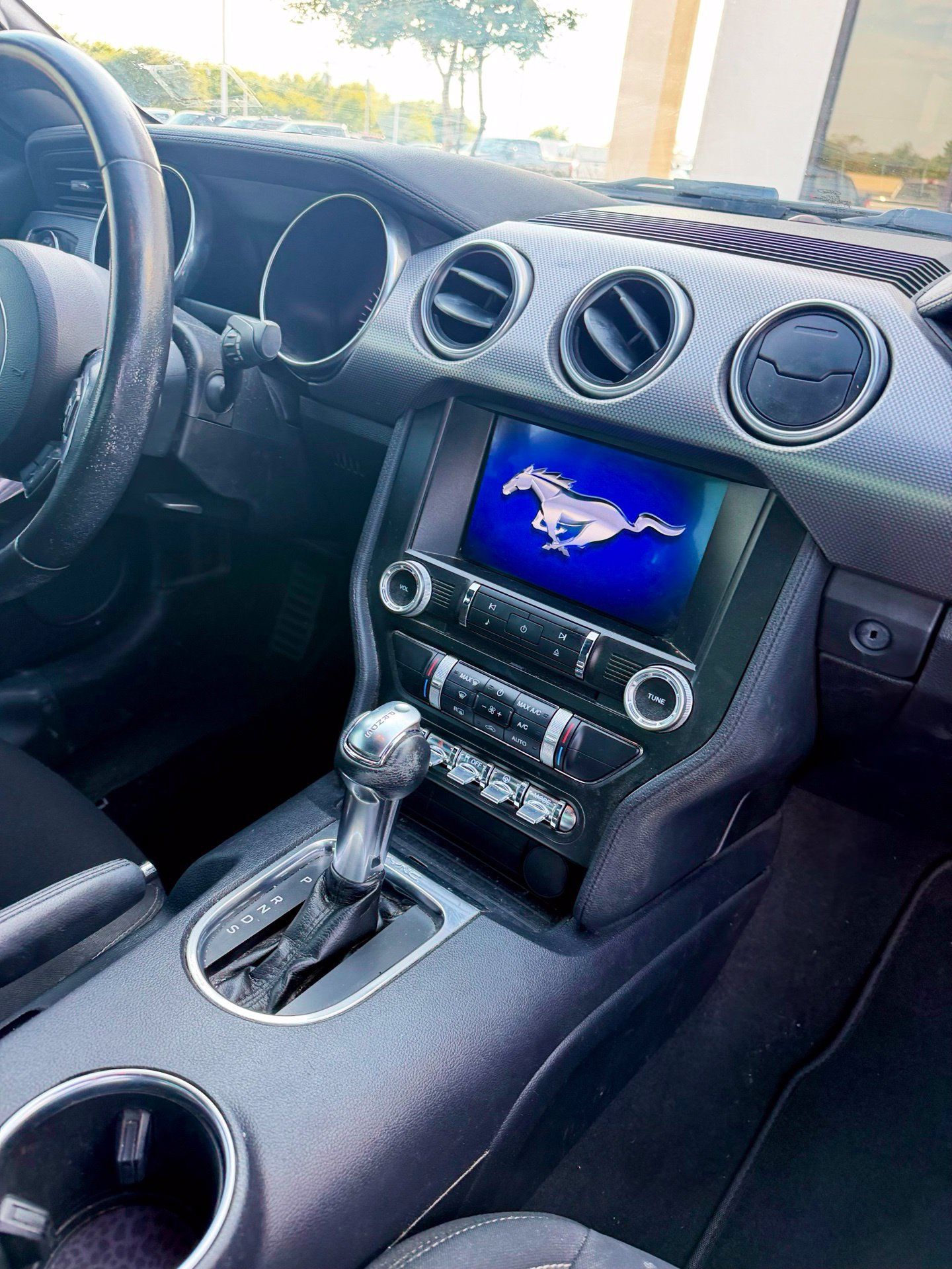 Used 2020 Ford Mustang Coupe w/ Equipment Group 101A RWD image 4