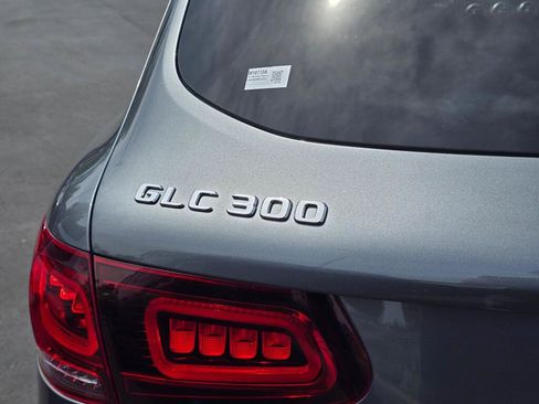Used 2021 Mercedes-Benz GLC 300 4MATIC image 14