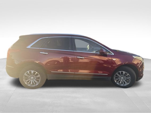 Used 2018 Cadillac XT5 Luxury w/ Driver Awareness Package FWD image 2