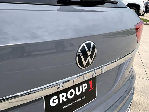 Used 2022 Volkswagen Atlas Cross Sport SEL R-Line w/ Cross Sport MDO Package AWD/4WD image 31