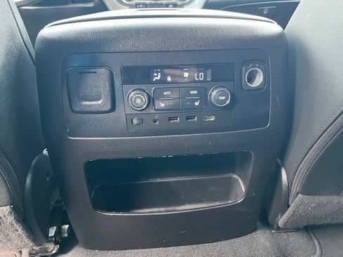 Used 2019 Chevrolet Tahoe LT AWD/4WD image 24