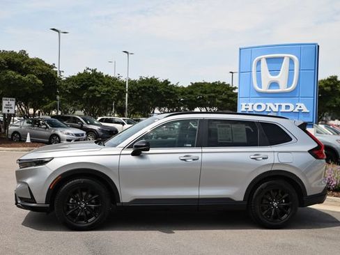 Used 2023 Honda CR-V Sport image 4