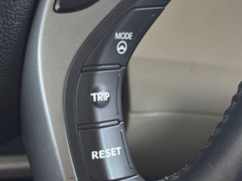 Used 2014 Hyundai Elantra Limited w/ Option Group 03 FWD image 36