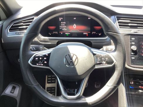 Used 2022 Volkswagen Tiguan SE R-Line FWD image 36