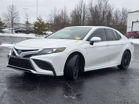 Certified 2024 Toyota Camry XSE w/ Navigation Package image 3