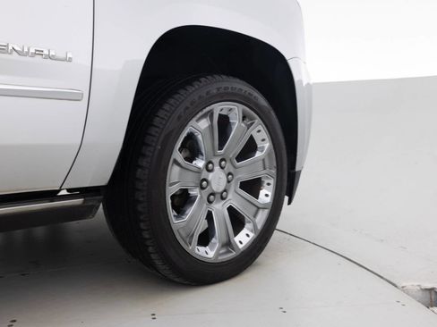 Used 2016 GMC Yukon XL Denali w/ Open Road Package image 18